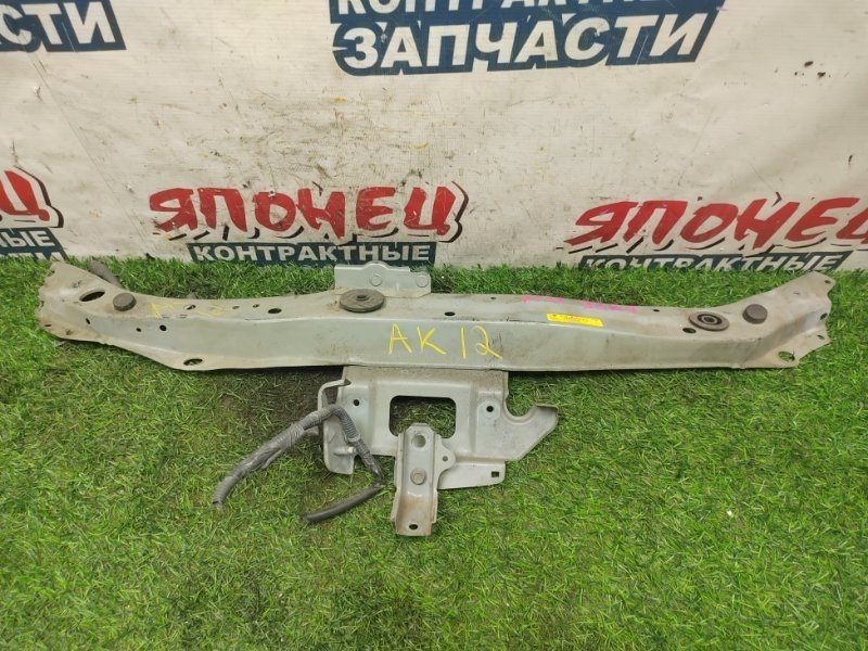 Планка радиатора Nissan March AK12 CR12DE (б/у)