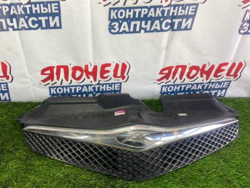 Решетка радиатора TOYOTA RACTIS NCP100 1NZ-FE (б/у)