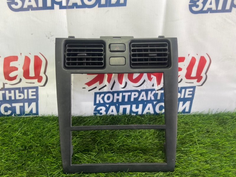 Консоль магнитофона Toyota Caldina ST210 3S-FE (б/у)