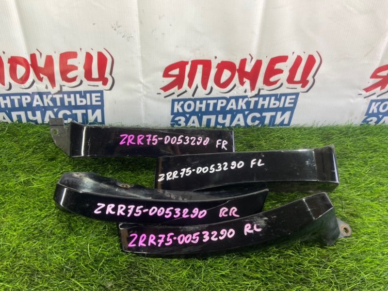 Накладка на крыло TOYOTA NOAH ZRR70 3ZR-FAE (б/у)