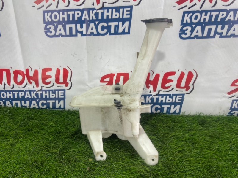 Бачок стеклоомывателя TOYOTA RACTIS NCP100 1NZ-FE (б/у)