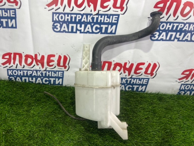 Бачок стеклоомывателя NISSAN MARCH AK12 CR12DE (б/у)
