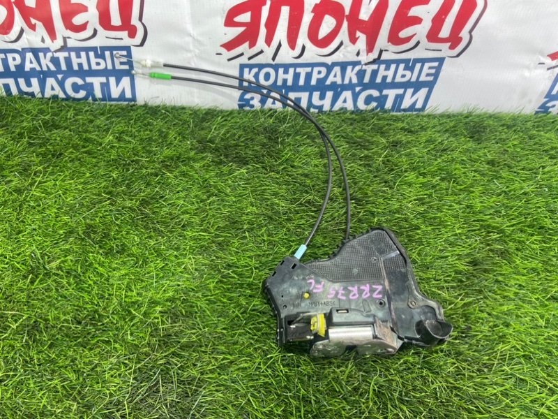 Замок двери TOYOTA NOAH ZRR75 3ZR-FAE передний левый (б/у)