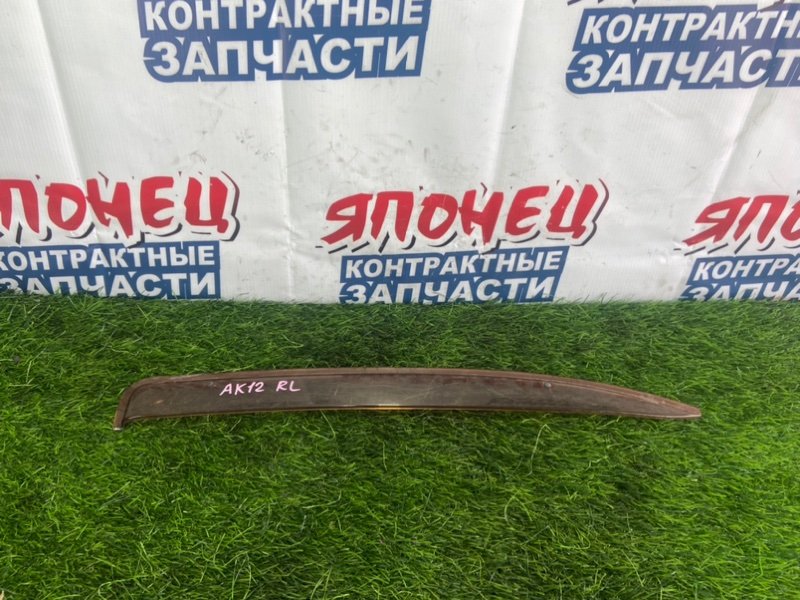 Ветровик NISSAN MARCH AK12 CR12DE задний левый (б/у)