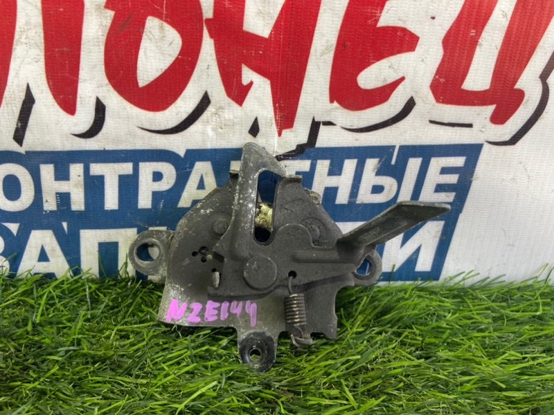 Замок капота TOYOTA COROLLA FIELDER NZE144 1NZ-FE (б/у)