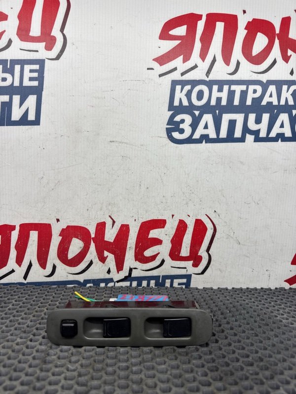 Блок управления стеклоподъёмниками Suzuki Jimny JB23W K6A 2001 передний правый (б/у)