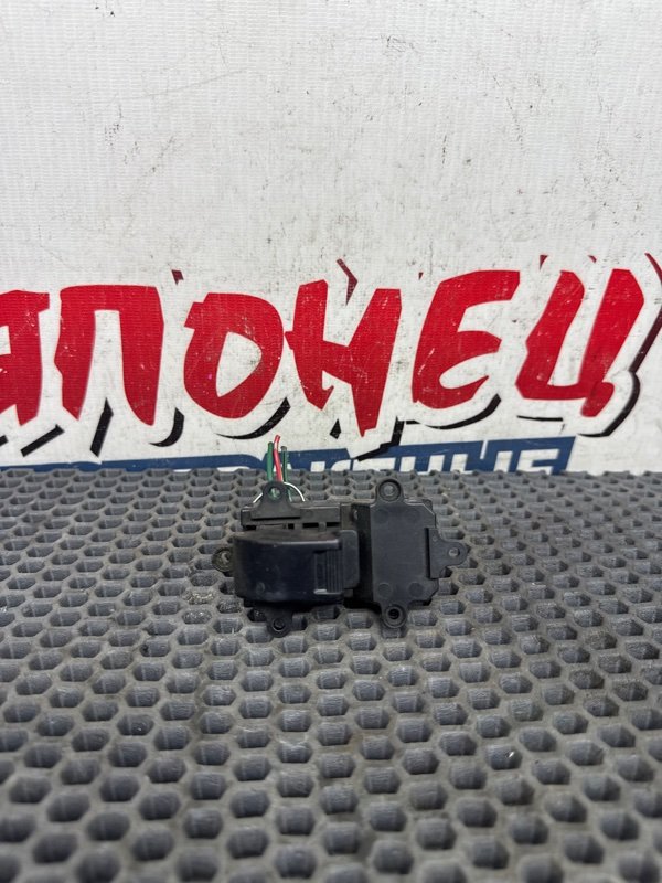 Кнопка стеклоподъемника Honda Odyssey RA7 F23A 2001 передняя левая (б/у)