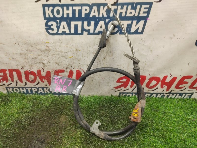 Тросик ручника Honda Stream RN7 R18A правый (б/у)