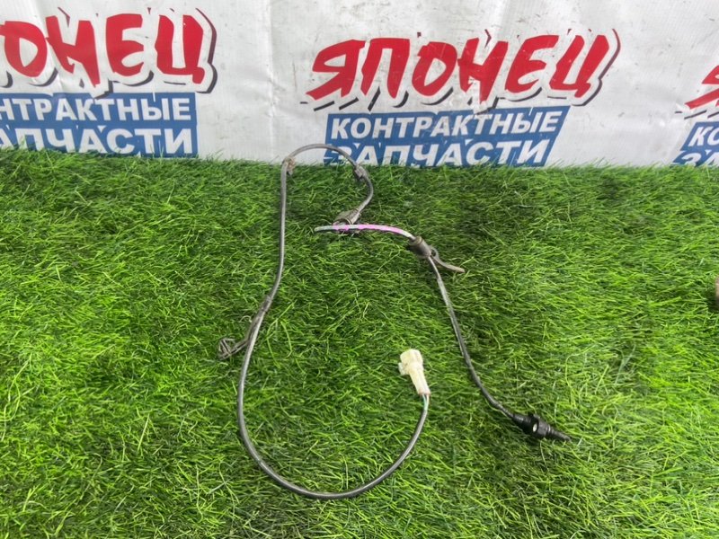 Датчик abs Toyota Ractis NCP100 1NZ-FE передний левый (б/у)