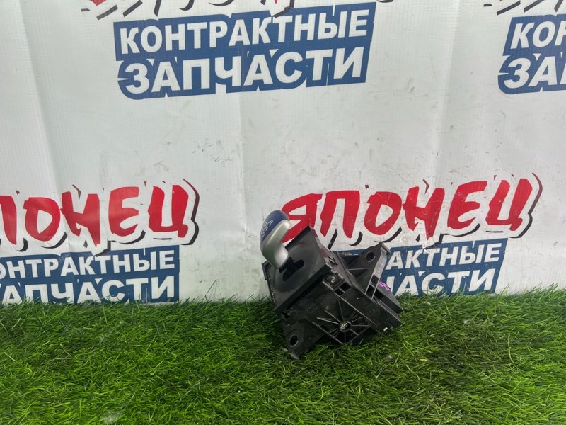 Рычаг переключения кпп TOYOTA PRIUS ZVW30 2ZR-FXE (б/у)