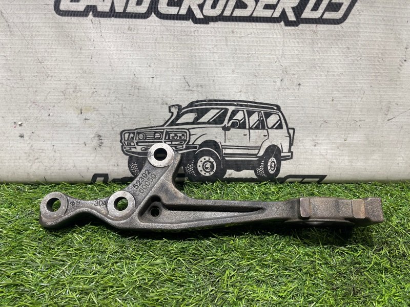 Крепление редуктора TOYOTA LAND CRUISER PRADO GRJ150 1GR-FE переднее левое (б/у)