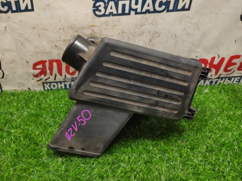 Корпус воздушного фильтра TOYOTA VISTA ARDEO AZV50 1AZ-FSE (б/у)