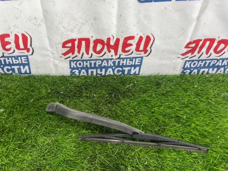 Дворник двери багажника TOYOTA RACTIS NCP100 1NZ-FE (б/у)