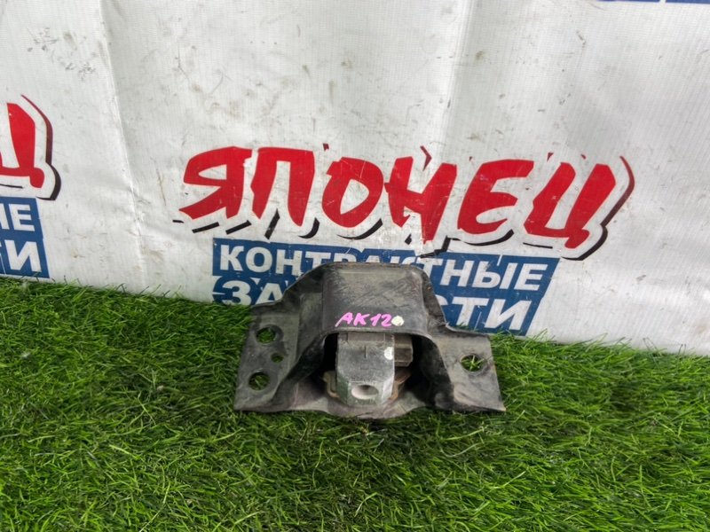 Подушка двигателя NISSAN MARCH AK12 CR12DE правая (б/у)