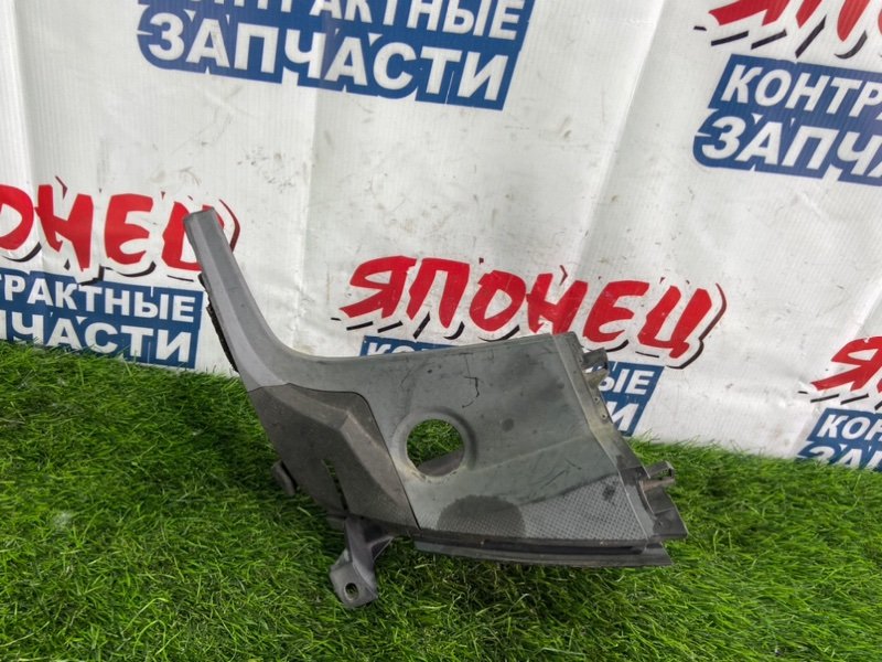 Уголок решетки под дворники HONDA AIRWAVE GJ1 L15A правый (б/у)
