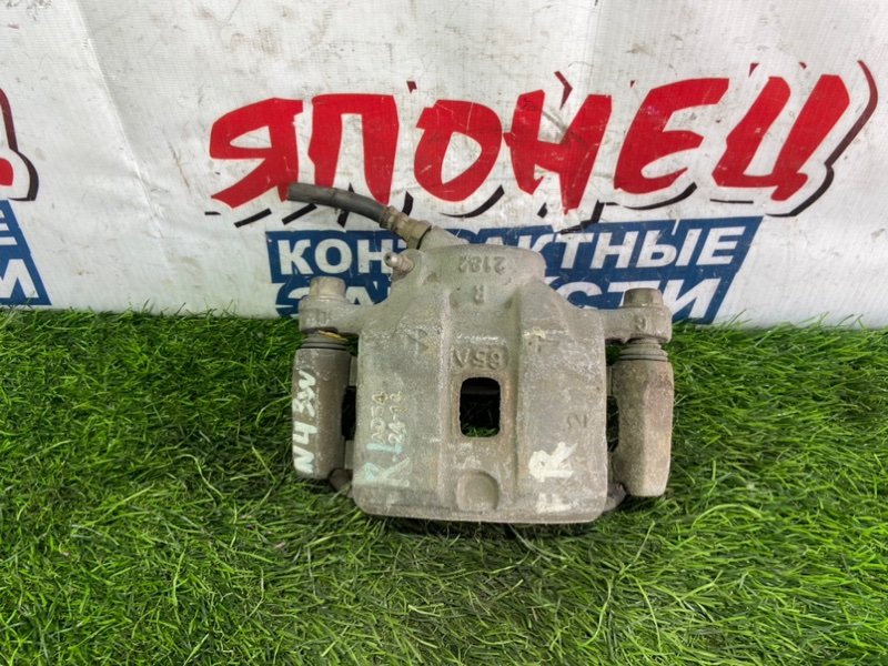 Суппорт MITSUBISHI CHARIOT N43W 4G63 передний правый (б/у)