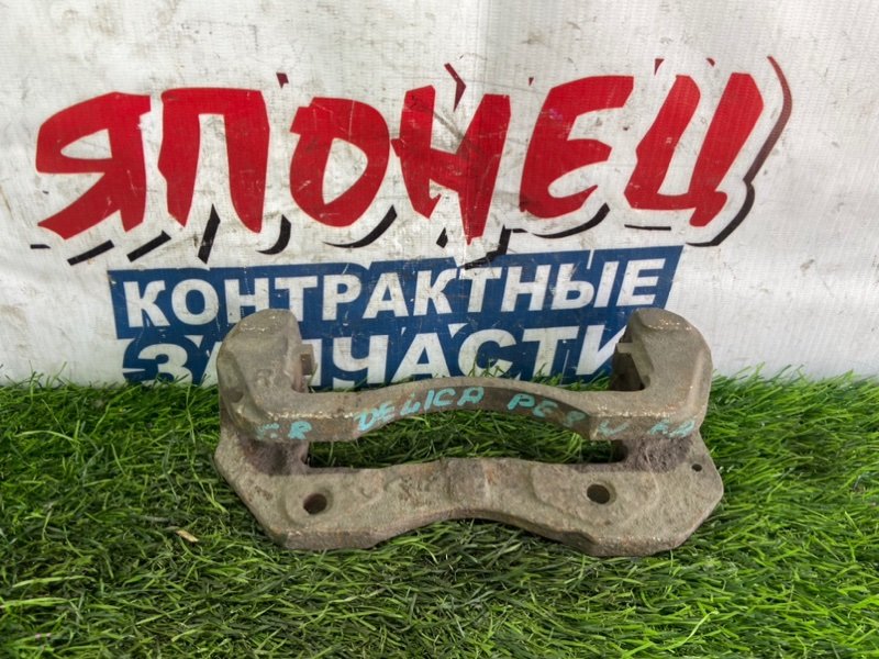 СКОБА СУППОРТА MITSUBISHI DELICA PE8W 4M40T передняя (б/у)