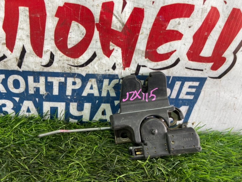 Замок багажника TOYOTA MARK II JZX115 1JZ-GE (б/у)