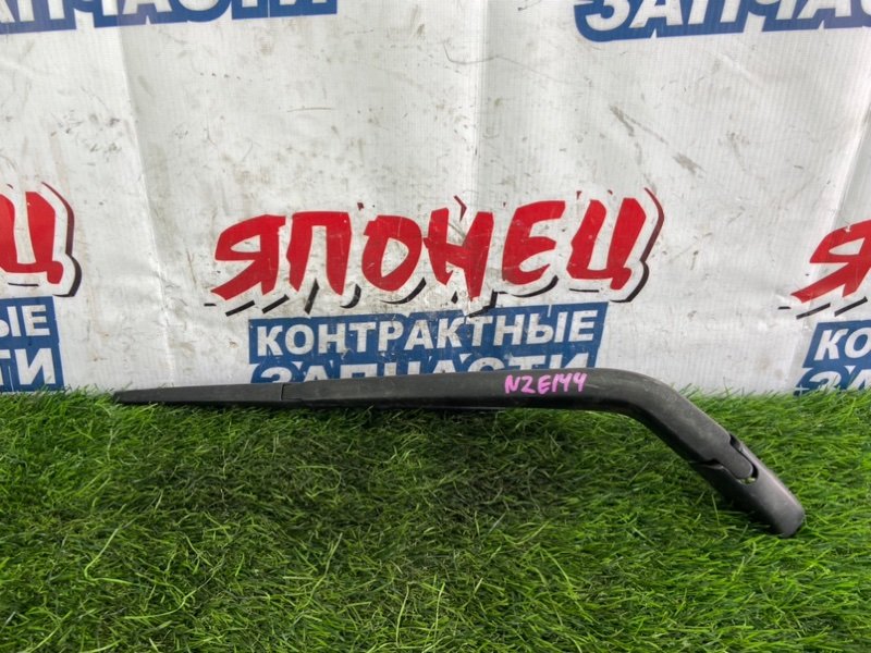 Дворник двери багажника TOYOTA COROLLA FIELDER NZE144 1NZ-FE (б/у)