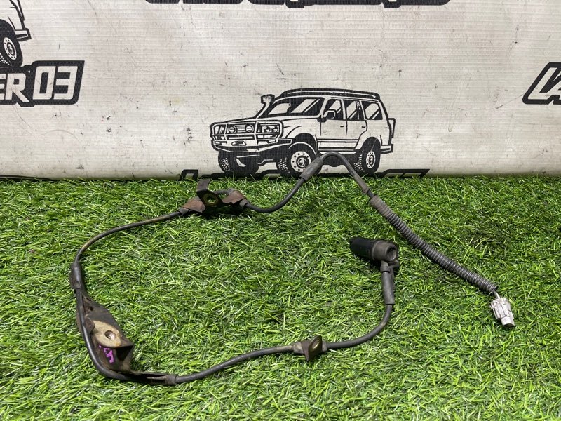 Датчик abs TOYOTA LAND CRUISER UZJ100 2UZ-FE передний правый (б/у)
