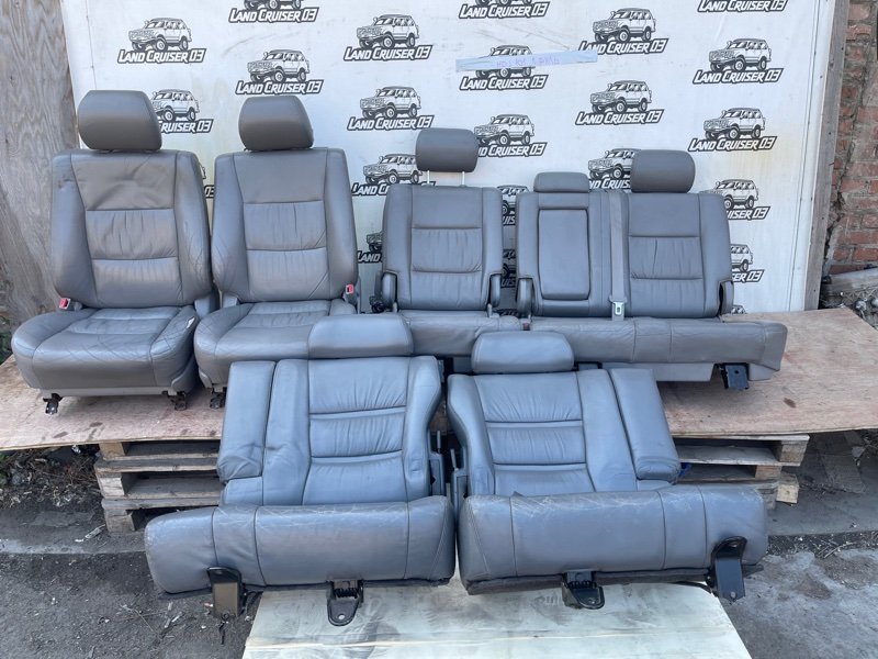 Сиденья комплект TOYOTA LAND CRUISER HDJ101 1HD-FTE (б/у)