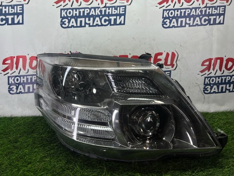Фара TOYOTA ALPHARD MNH15 1MZ-FE передняя правая (б/у)