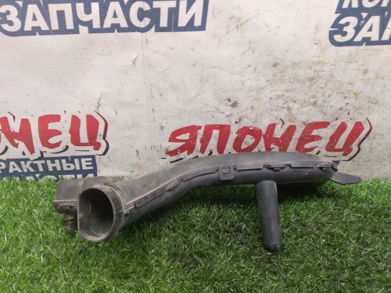 Воздухозаборник NISSAN NV200 VM20 HR16DE (б/у)