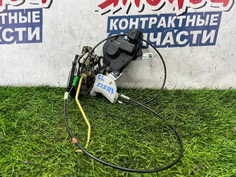 Замок двери TOYOTA COROLLA FIELDER ZZE123 2ZZ-GE передний левый (б/у)