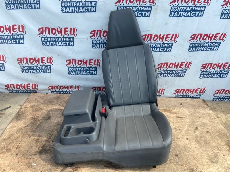 Сиденье NISSAN VANETTE SKP2MN L8 переднее левое (б/у)