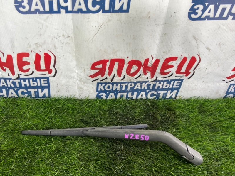 Дворник двери багажника TOYOTA PROBOX NCP50 2NZ-FE (б/у)