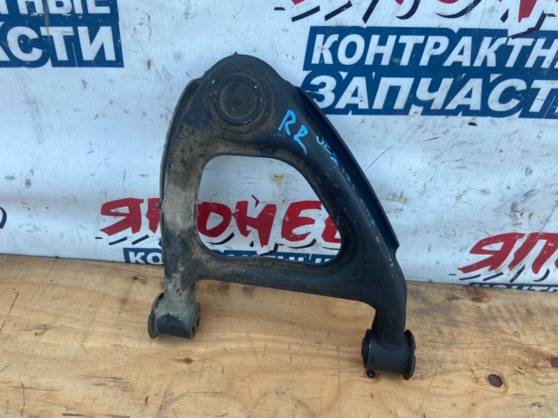 Рычаг верхний TOYOTA CROWN JZS151 1JZ-GE задний правый (б/у)