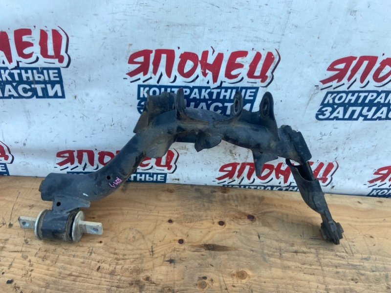 Рычаг нижний HONDA CRV RM1 R20A задний правый (б/у)