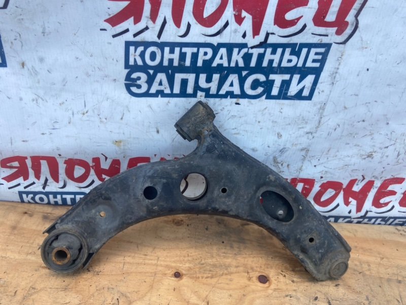 Рычаг нижний TOYOTA PASSO KGC10 1KR-FE передний левый (б/у)