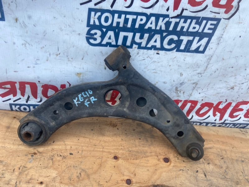 Рычаг нижний TOYOTA PASSO KGC10 1KR-FE передний правый (б/у)