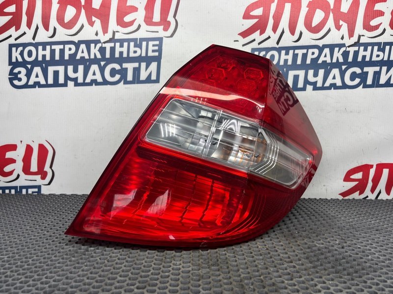 Стоп-сигнал HONDA FIT GE6 L13A правый (б/у)