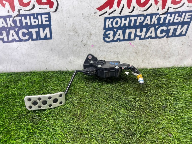 Педаль газа SUBARU LEGACY BP5 EJ204 (б/у)