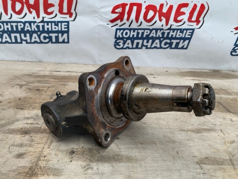 Поворотный кулак ISUZU ELF NPR71 4HG1 передний правый (б/у)
