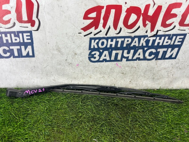 Дворник двери багажника TOYOTA WINDOM MCV21 2MZ-FE (б/у)