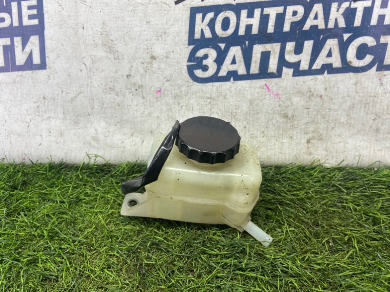 Бачок для тормозной жидкости TOYOTA WISH ZNE10 1ZZ-FE (б/у)