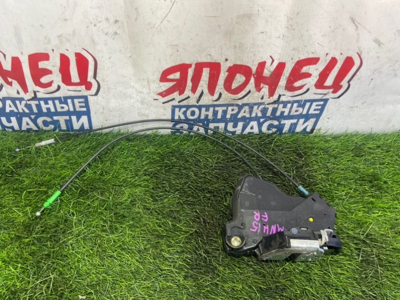 Замок двери TOYOTA ALPHARD MNH15 1MZ-FE передний правый (б/у)