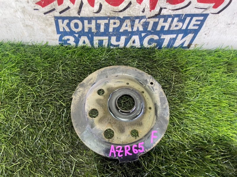 Опора пружины TOYOTA NOAH AZR65 1AZ-FSE передняя (б/у)