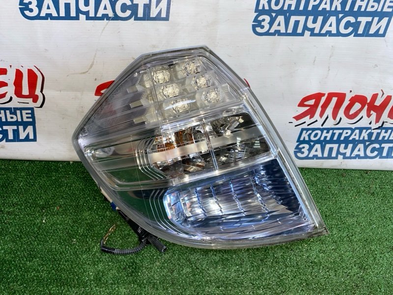 Стоп-сигнал HONDA FIT GP1 LDA левый (б/у)