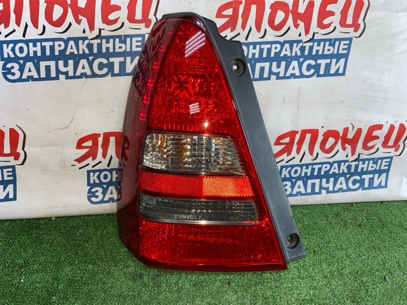 Стоп-сигнал SUBARU FORESTER SG5 EJ205 левый (б/у)