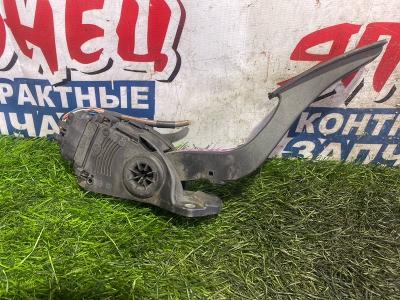 Педаль газа Suzuki ESCUDO TDA4W J24B (б/у)
