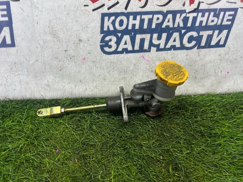 Главный цилиндр сцепления SUBARU LEGACY BE5 EJ206 (б/у)