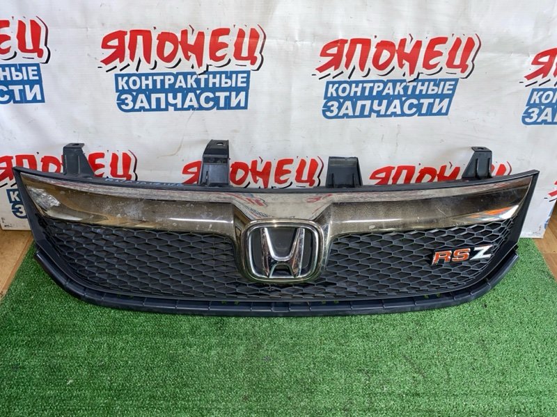 Решетка радиатора HONDA STREAM RN6 R18A (б/у)