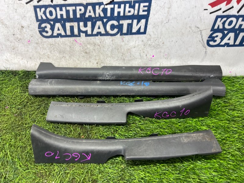 Накладка на порог TOYOTA PASSO KGC10 1KR-FE (б/у)