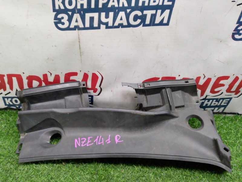 Планка под дворники TOYOTA COROLLA  FIELDER NZE141 1NZ-FE правая (б/у)