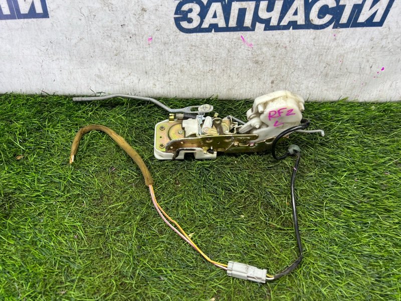 Замок двери HONDA STEPWGN RF2 B20B передний левый (б/у)