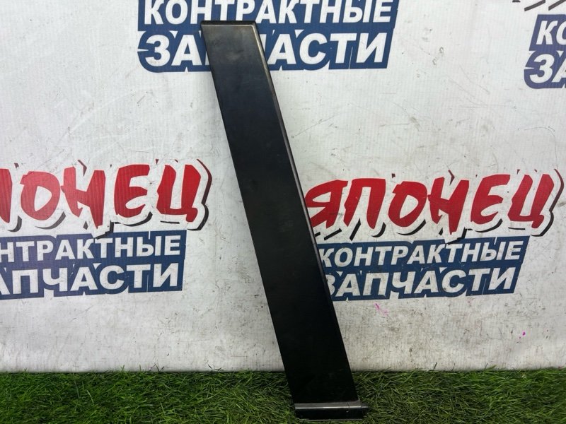Накладка на дверь HONDA FIT GP1 LDA передняя правая (б/у)